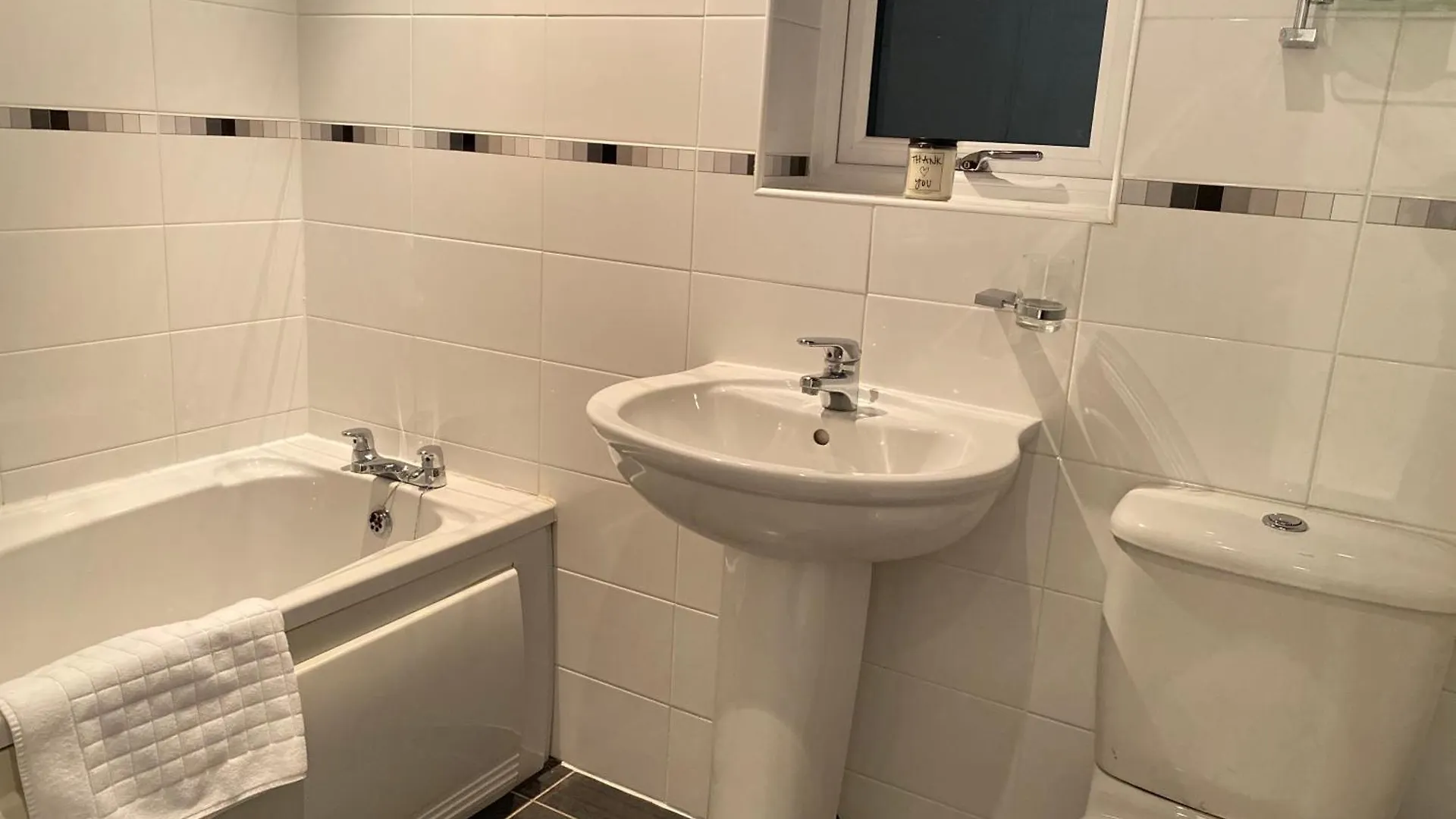 Contractors Home - 4 Bedroom Long Stays Welcome - Barnsley Shafton 영국