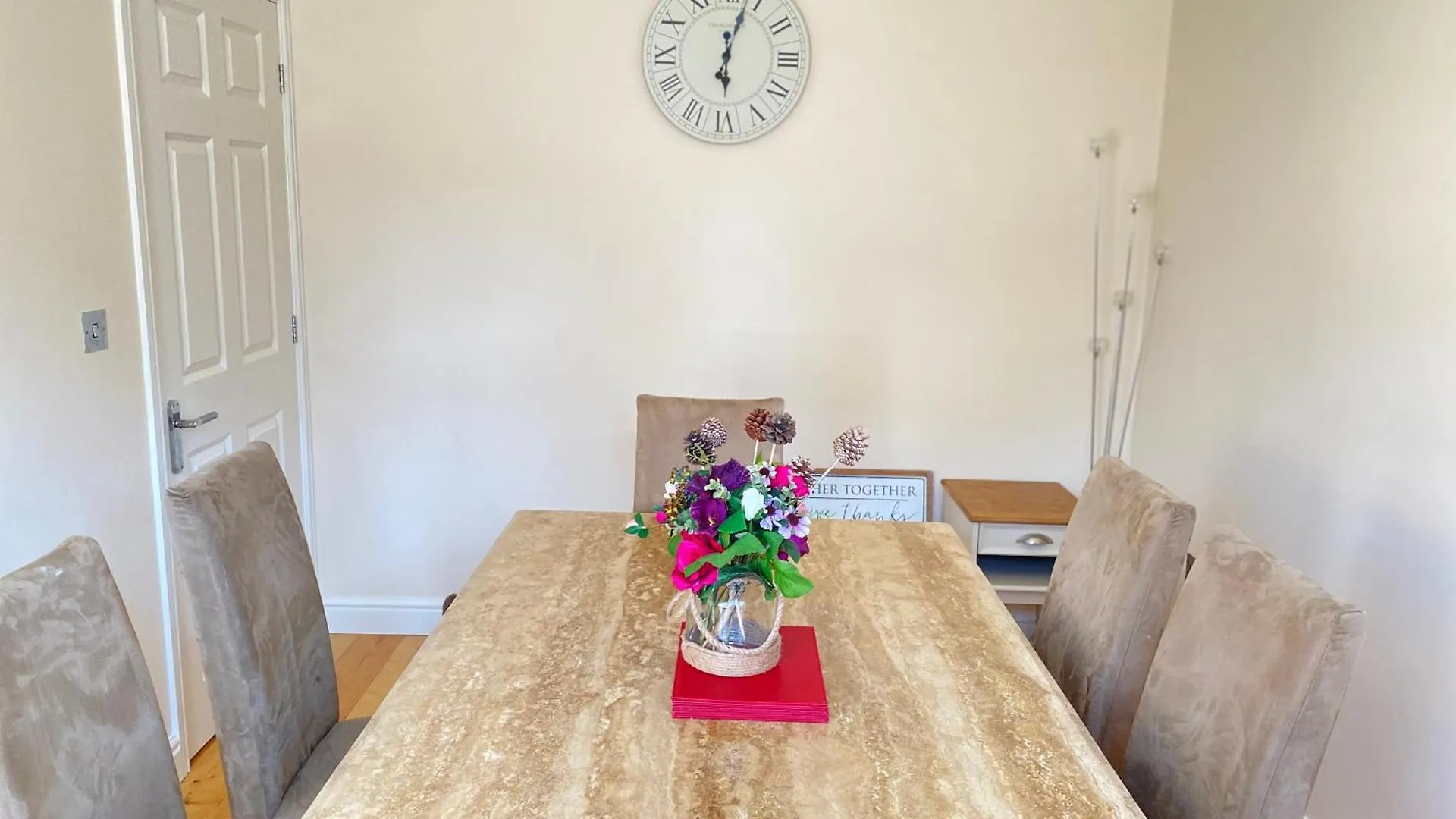 Contractors Home - 4 Bedroom Long Stays Welcome - Barnsley Shafton 영국